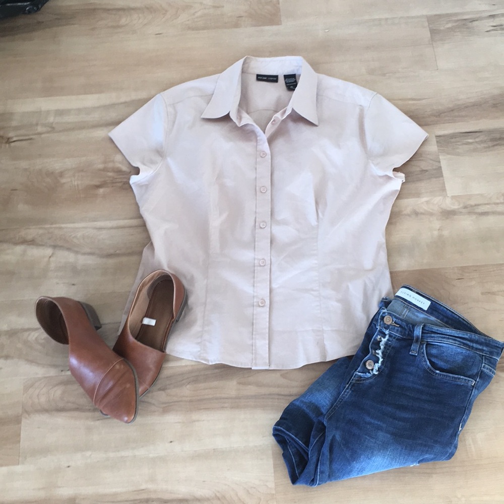 Simple basic button up dress shirt